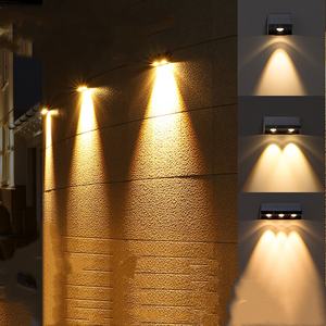 Lampada Solare ad Alta Luminosità per Giardino e Cortile, Stile Europeo, da <span class=keywords><strong>Esterno</strong></span>, IP55, a Risparmio Energetico, Lunga Durata Notturna SL-718 - Product Image 1