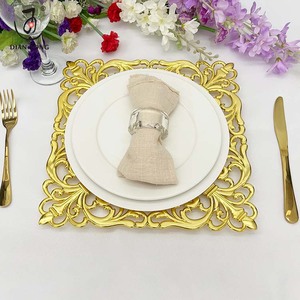 Assiettes de Présentation Carrées de Luxe Éco-Responsables, Vente en Gros pour Événements, en <span class=keywords><strong>Plastique</strong></span> Argenté et Doré, 13 Pouces, Décoratives pour Tables de Mariage Tropical - Product Image 5