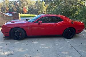 Dodge Challenger SRT Hellcat 2015 Usado, ~43300 Millas, Motor V8 Supercargado de 707 hp, Escape Borla - Product Image 2