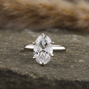 Anillo de compromiso de forma ovalada con ajuste solitario, diseño elegante, anillo clásico de lujo con diamante creado en laboratorio en anillo de oro sólido de 10K - Product Image 3