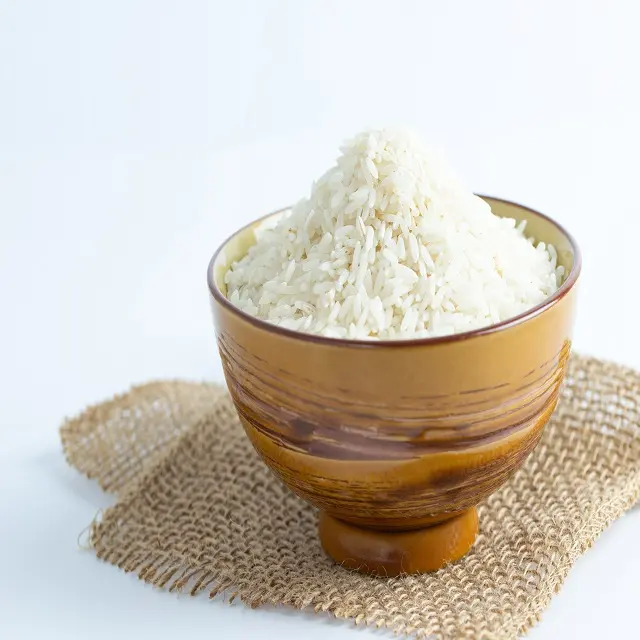 100% प्राकृतिक 1121 बासमती गोल्डन सेला चावल लंबे अनाज के शीर्ष ग्रेड बासमती चावल के निर्यात कम दाम
