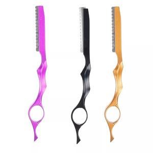 มีดโกนหนวดแบบใบมีดเดี่ยว ด้ามจับพลาสติก หัวหมุน ดีไซน์ปลอดภัยด้วยใบมีดสแตนเลส สำหรับโกนหนวด ขนนุ่ม และจัดแต่งทรงผม - Product Image 1