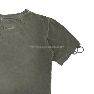 T-shirt en coton imprimé vintage délavé, déchiré, à trous, grande taille, épaules tombantes irrégulières, style streetwear - Product Image 3
