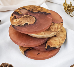 Dessous de verre en résine époxy en bois fabriqué à la main résistant à la chaleur écologique Non toxique carré contemporain Unique vaisselle durable à manger - Product Image 2