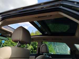 Hyundai Tucson SUV Turbo 3.5L Automatique 8 airbags TPMS Caméra arrière Sièges en cuir Phares à LED Toit ouvrant panoramique 2017 - Product Image 6