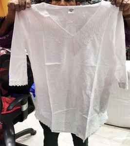 Top de trabajo con bordado de algodón 100% para mujer, para uso de fiesta, para exportación mundial del fabricante indio. - Product Image 1