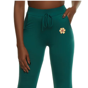 OEM nouveau style 2025 nouvelle mode pantalon décontracté pour femmes taille élastique poche latérale pantalon empilé pantalon de survêtement pantalon cargo pour filles - Product Image 2