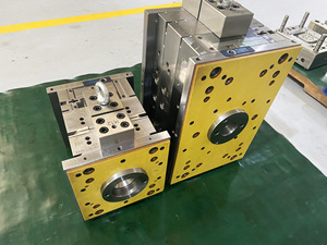 Piezas de plástico automotrices profesionales Precio barato Molde de inyección de plástico personalizado de Vietnam Maker - Product Image 6