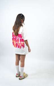 เสื้อยืดโอเวอร์ไซส์สไตล์วินเทจสุดฮิตสำหรับผู้หญิง ผ้าฝ้าย 100% 240gsm  รับสกรีนโลโก้  คอเสื้อแบบโบว์ 3 มิติ ระบายอากาศได้ดี แขนสั้น ใส่สบายๆ - Product Image 3