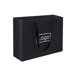 Bolsas de Compra de Papel de Lujo Negras Personalizadas al por Mayor con Logotipo - Product Image 1
