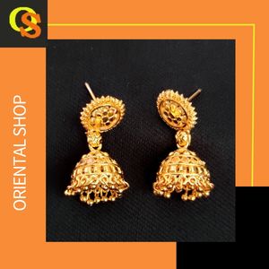 Boucles d'oreilles de qualité supérieure serties de boucles d'oreilles plaquées or 22CT de conception traditionnelle bijoux pour femmes portées par les exportateurs - Product Image 4