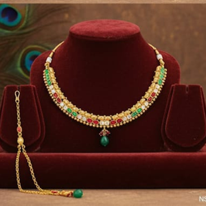 ชุดสร้อยคอเครื่องประดับ Polki ที่สวยงามและ71gm ซม. การออกแบบที่หรูหราแบบดั้งเดิมที่สมบูรณ์แบบสำหรับงานแต่งงานและงานรื่นเริง - Product Image 4