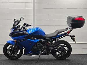 Motocicleta XJ6 Diversion F 599cc de Calidad - Product Image 3