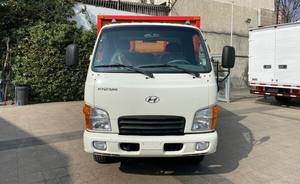 Camión Volquete Hyundai HD65 Súper Resistente con Techo Solar, Arranque Remoto, Asientos de Cuero, Ruedas de Acero, Transmisión Manual - Product Image 5