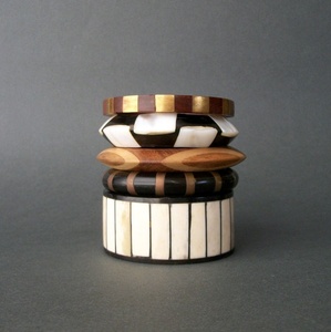 Brazaletes de Hueso Natural Hechos a Mano Ecológicos, Joyería Tribal Étnica Vintage para Mujer - Product Image 3