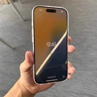 Étui en TPU en gros pour 16 Pro, design transparent, étanche et antichoc de qualité supérieure avec protection de l'appareil photo