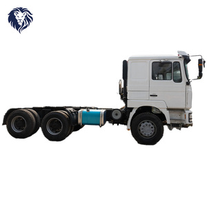 Tracteur routier Sinotruk Sitrak 6x4 haut de gamme, 10 roues, 375 ch, diesel, capacité de remorquage jusqu'<span class=keywords><strong>à</strong></span> 50 tonnes, Euro 3, pour le transport de marchandises en Afrique - Product Image 6