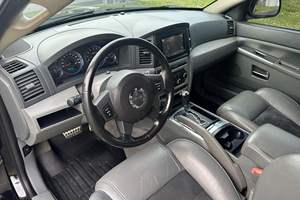 JEEP GRAND CHEROKEE SRT8 2006 USADO, Volante a la Izquierda/Derecha - Product Image 2