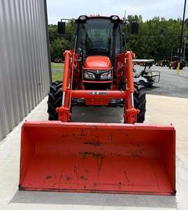 Livraison gratuite Kubota M6060 tracteur agricole avec chargeur à fixation rapide et godet 383 heures 4WD 61HP moteur Diesel 540 PTO 3 points d'attelage - Product Image 4