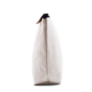 Cosmetic <b>Bag</b> Basic For Women Daily Print Your Logo <b>White</b> PU Synthetic Leather Toiletry <b>Bag</b> Heart Shaped Cosmetic - Product Image 4