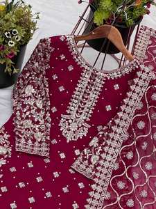 Presentamos el Nuevo Salwar Kameez y Dupatta de Diseño Moderno para Fiestas, con Bordado Intenso y Reversible - Product Image 5