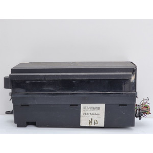Boîte de rangement avec porte fusible pour Land Rover Discovery Série III YMB506200A 276DT diesel 2720 (04>10) - Product Image 4