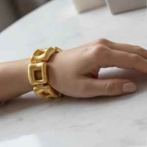 Pulsera de Oro de 22 Quilates con Diamantes y Perlas, Bañada en Rodio, Estilo Religioso con Patrón de Corazón, Garantía de 70 Años, Regalo - Product Image 3