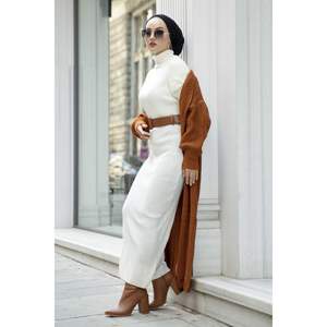 Vestido Hijab Punto Cuello Alto Crudo - Product Image 3