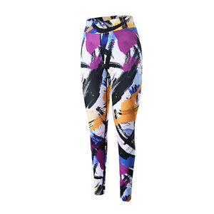 Venta al por mayor sublimación Fitness Yoga desgaste ropa deportiva conjunto transpirable y cómodo mujeres personalizado gimnasio deportes Yoga conjunto - Product Image 6