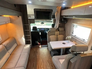 Camping-car professionnel automatique 6 tonnes à châssis allongé + Livraison gratuite - Product Image 4