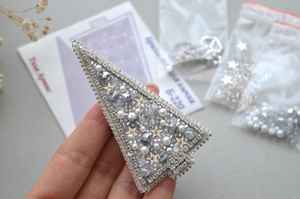 Broches con cuentas Broche de diseñador hecho a mano. Accesorios de alta calidad. Broche de diseño único. Baby shower, el mejor regalo. - Product Image 6