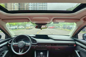 Auto Usado de Segunda Mano, Mazda 3 Axela 2021, 1.5L, Automático, Edición Zhiyue, Gasolina, Volante a la Izquierda, Asientos de Cuero, Llantas R21, Ligero - Product Image 6