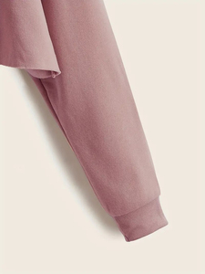 Sudaderas con capucha recortadas para mujer elegantes OEM ODM de fabricantes de Pakistán que ofrecen MOQ para pedidos de exportación de ropa deportiva y ropa de salón - Product Image 4