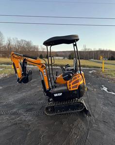 LIVRAISON GRATUITE Mini-excavatrice VA15P de 1,2 tonne homologuée EPA CE, moteur diesel de 15 ch, ROPS ouvert, lame de 37 pouces, largeur de 37 pouces, godet de 14 pouces, chenilles de 7 pouces - Product Image 3