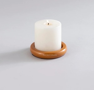 Bougeoir en métal fini brun pour la maison et l'événement de mariage décoration de lumières de table bougeoirs faits à la main - Product Image 1