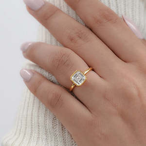 แหวนเพชรทรง Asscher แบบฝังขอบเพชรเม็ดเดี่ยว แหวนเพชรเลี้ยงในห้องปฏิบัติการ หินหลักทองคำแท้ 14k ของขวัญที่สมบูรณ์แบบสำหรับผู้หญิง - Product Image 2