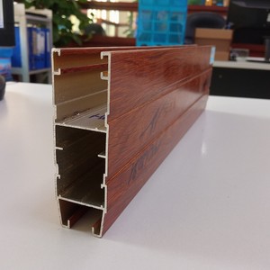 Porte coulissante profilé en aluminium vente d'usine 6000 à 7000 grain de bois sérieux | chanson hong aluminium vietnam - Product Image 5