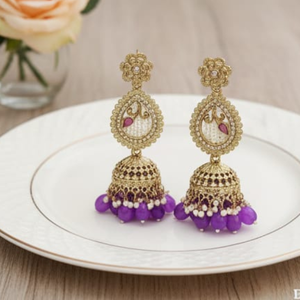 Boucles d'oreilles antiques élégantes en or Bijoux ethniques indiens traditionnels faits à la main, parfaits pour les mariages, les festivals et les fêtes - Product Image 4