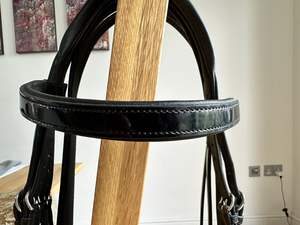 Brida de cuero de snaffle de caballo de alta calidad en mazorca de brida de snaffle de charol marrón - Product Image 2