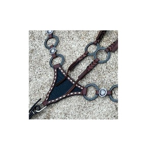 Ensemble de bride et de collier de poitrail en cuir de crocodile noir occidental de qualité supérieure avec boucle à ardillon, anneaux et conchos - Product Image 3