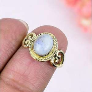 Anillo Boho de Plata de Ley y Latón Hecho a Mano con Piedra Lunar Natural, Engaste de Lujo con Bisel, Diseño Cristiano, Certificado IEC - Product Image 1