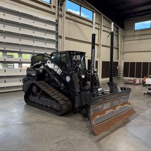 Cargadora Compacta Minotaur DL550 con Envío Gratuito, Aprobada por CE y EPA, con Cuchilla Frontal y Sistema de Climatización - Product Image 3