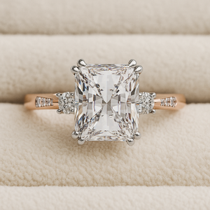 Anillo de Compromiso Solitario de Moissanita con Corte Radiante de 2.00CT Original, Oro Amarillo de 10K, Certificado IGI, Regalo de Aniversario para Mujer, Estilo Religioso - Product Image 1