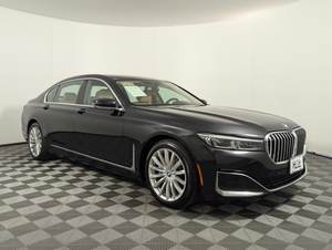 BMW Série 7 2021 soigneusement utilisée avec les sièges en cuir de direction gauche toit ouvrant panoramique - Product Image 5