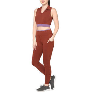 Conjunto de Yoga de Color Sólido con Diseño Totalmente Personalizado, Talla Regular, Cintura Elástica, Leggings Delanteros, Brasier y Pantalones Cortos, Conjunto de 2 Piezas para Mujer - Product Image 3