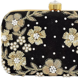 Pochette de broderie de perles de rocaille dorées Pochette de perles Conception complexe Petites perles artisanales florales cousues à la main - Product Image 1