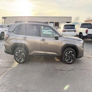 EXCELENTE ESTADO Subaru Forester Limited 2025 - Product Image 2