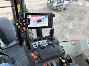 TRACTEURS AGRICOLES HAUTE PUISSANCE 2022 8737S 4WD AVEC DES PERFORMANCES FIABLES POUR DES OPÉRATIONS AGRICOLES À GRANDE ÉCHELLE - Product Image 2