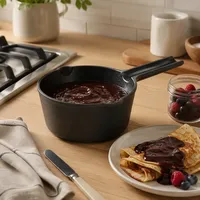 Casserole en fonte pré-assaisonnée avec doubles becs verseurs, petite casserole à lait en fonte à poignée unique pour cuisine domestique