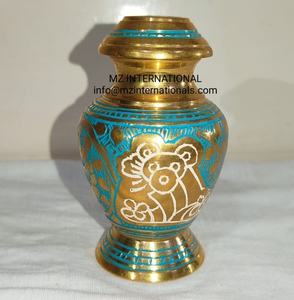 For <b>your</b> <b>love</b> ones full engraved keepsake urns - Product Image 1